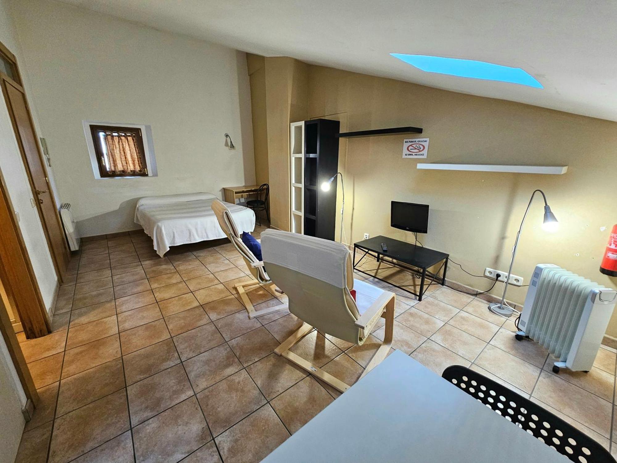 Hostal Jp Y Estudios Sangüesa Εξωτερικό φωτογραφία