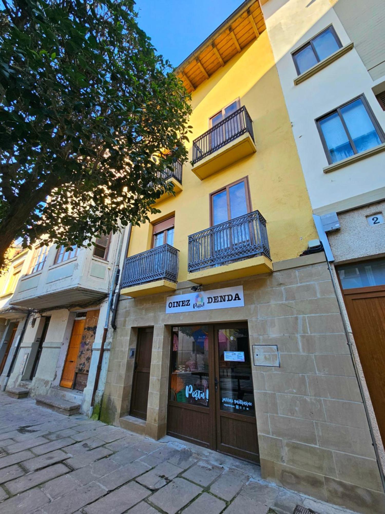 Hostal Jp Y Estudios Sangüesa Εξωτερικό φωτογραφία