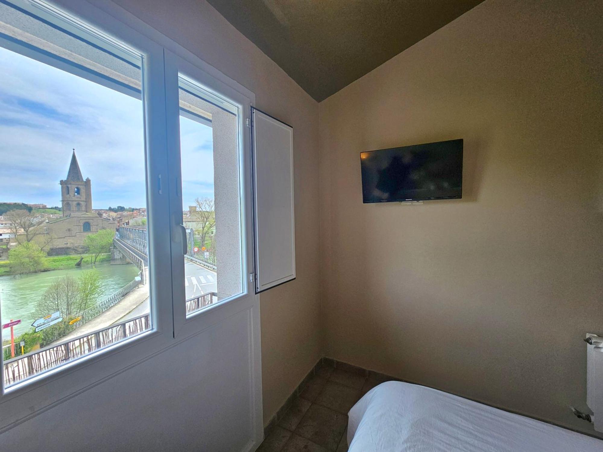 Hostal Jp Y Estudios Sangüesa Εξωτερικό φωτογραφία