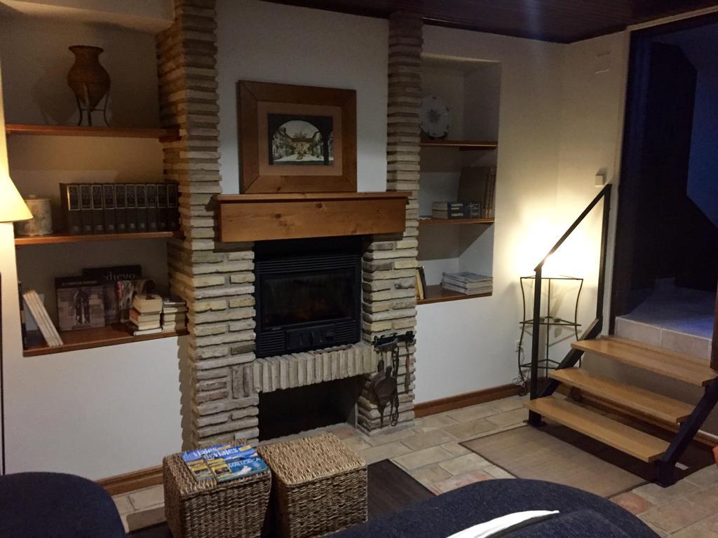 Hostal Jp Y Estudios Sangüesa Εξωτερικό φωτογραφία